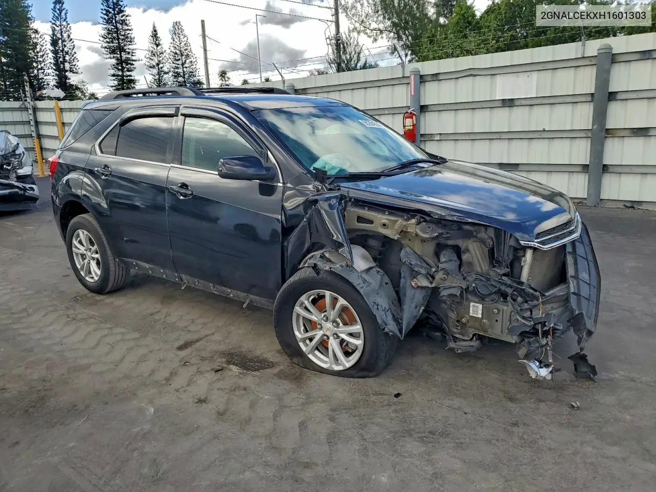 2GNALCEKXH1601303 2017 Chevrolet Equinox Lt