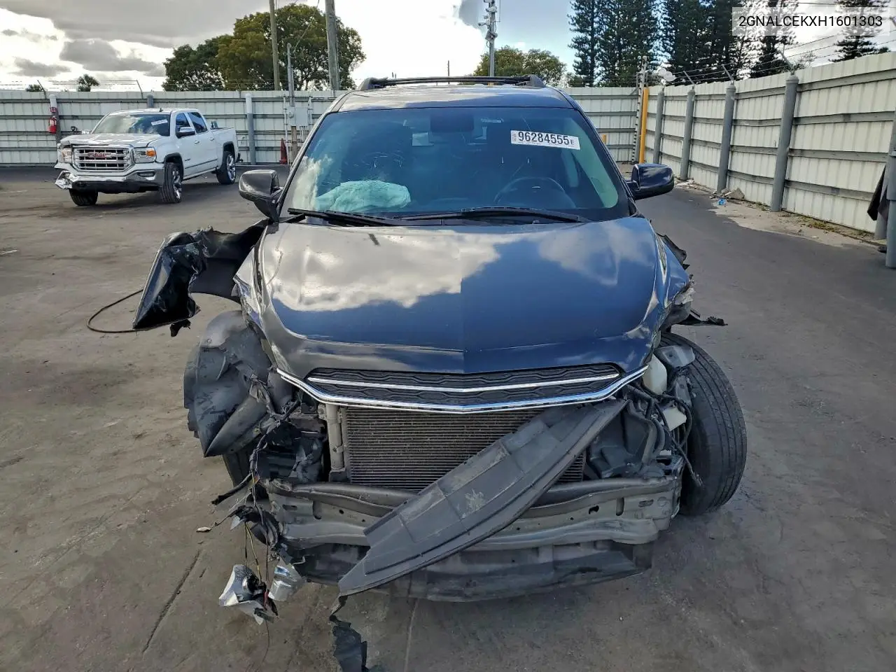 2GNALCEKXH1601303 2017 Chevrolet Equinox Lt
