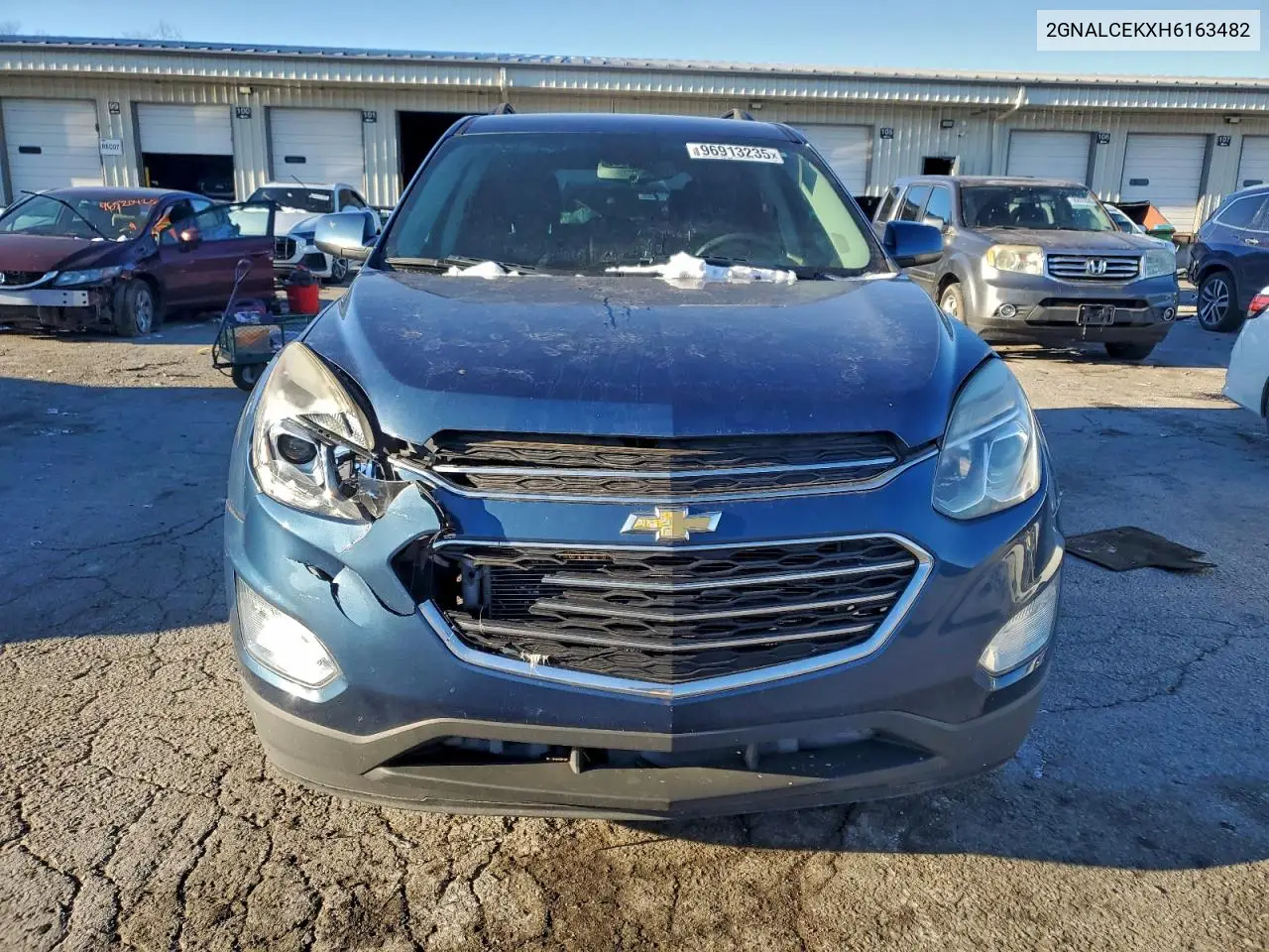 2GNALCEKXH6163482 2017 Chevrolet Equinox Lt