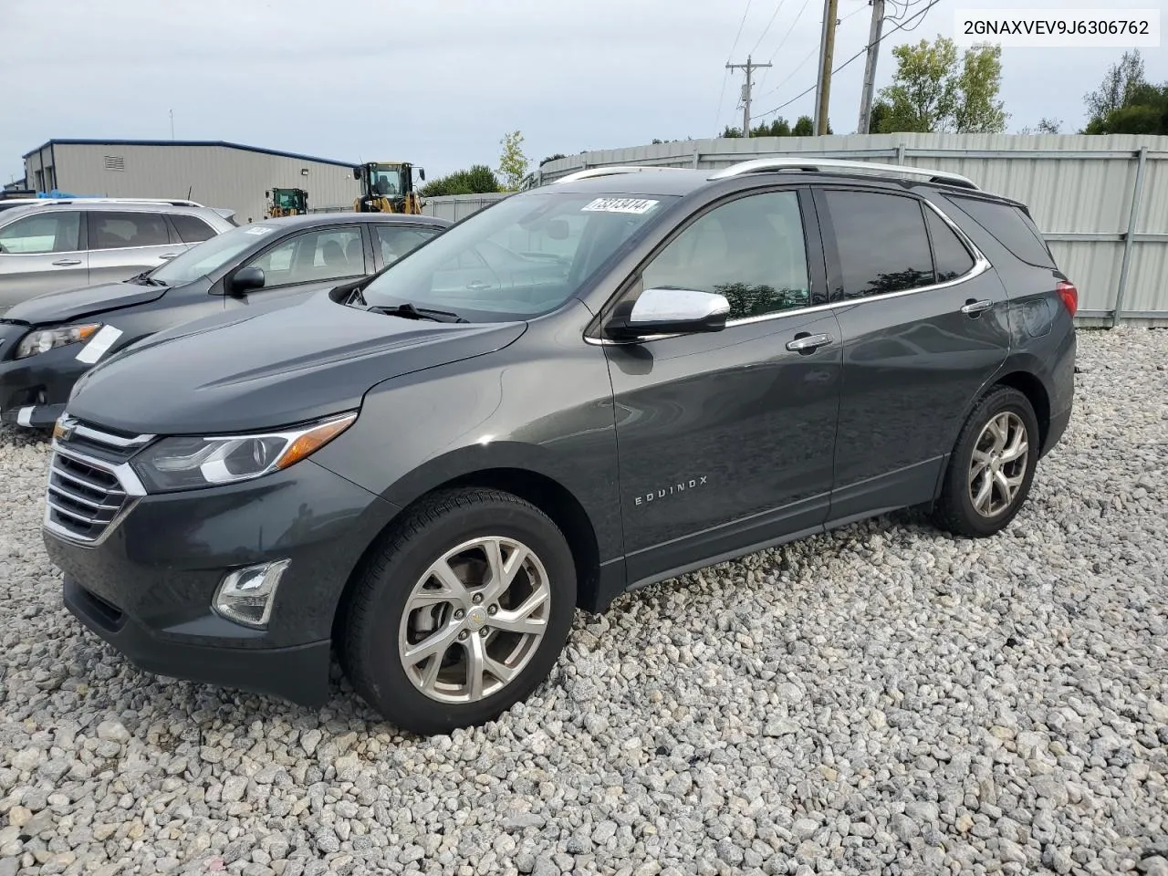 2GNAXVEV9J6306762 2018 Chevrolet Equinox Premier