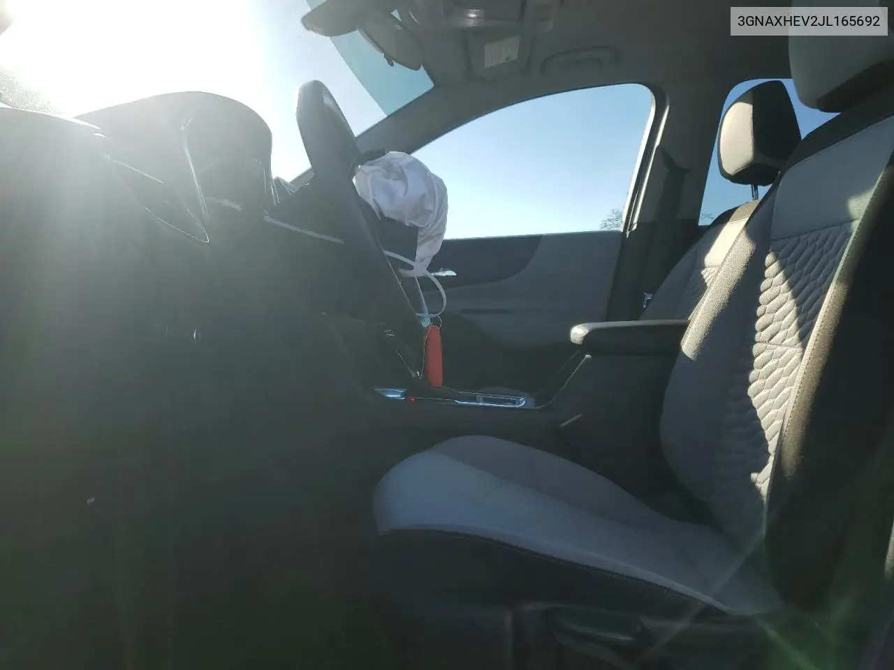 3GNAXHEV2JL165692 2018 Chevrolet Equinox Ls