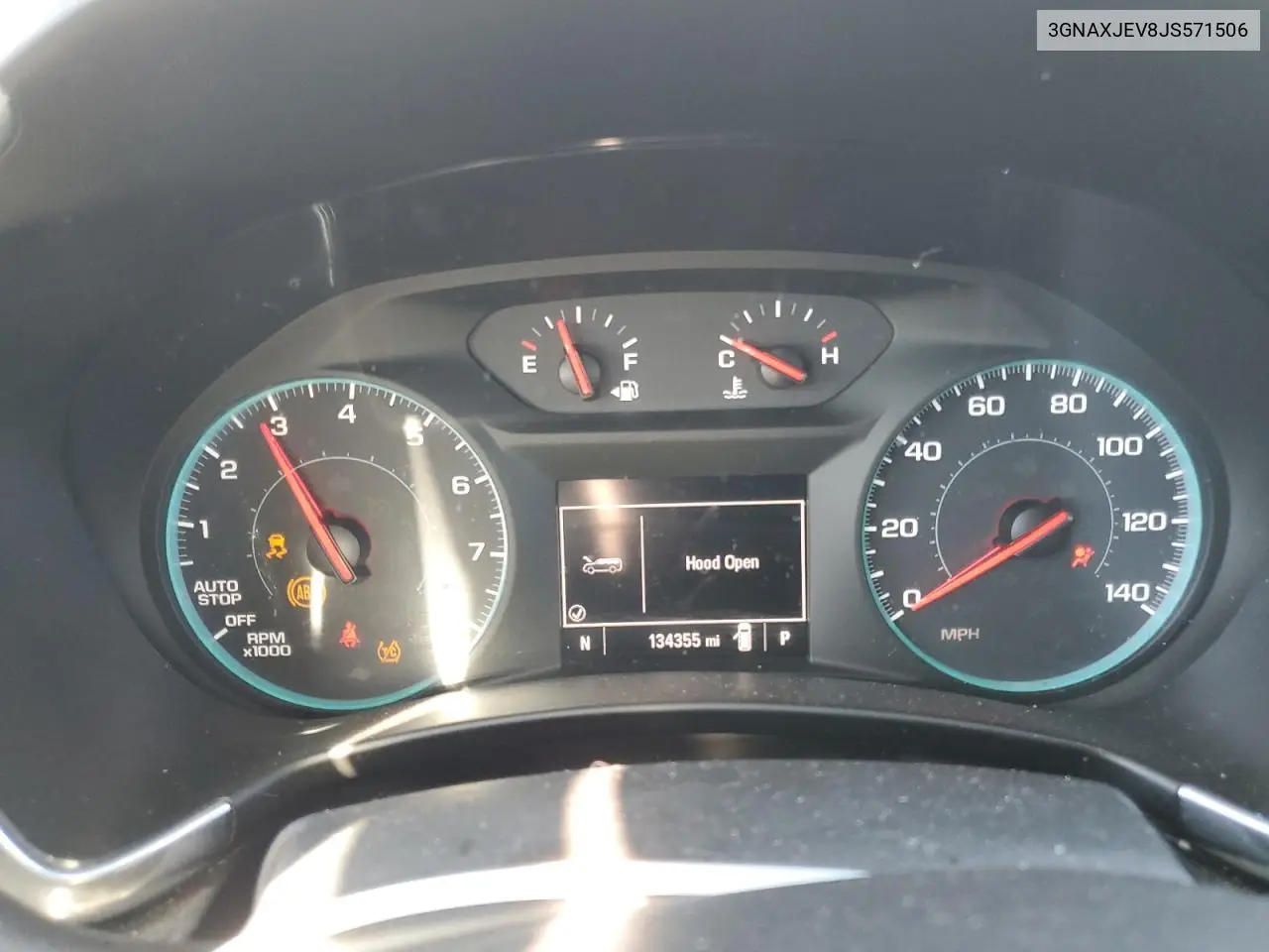 3GNAXJEV8JS571506 2018 Chevrolet Equinox Lt