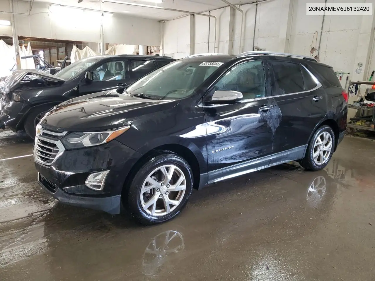 2GNAXMEV6J6132420 2018 Chevrolet Equinox Premier