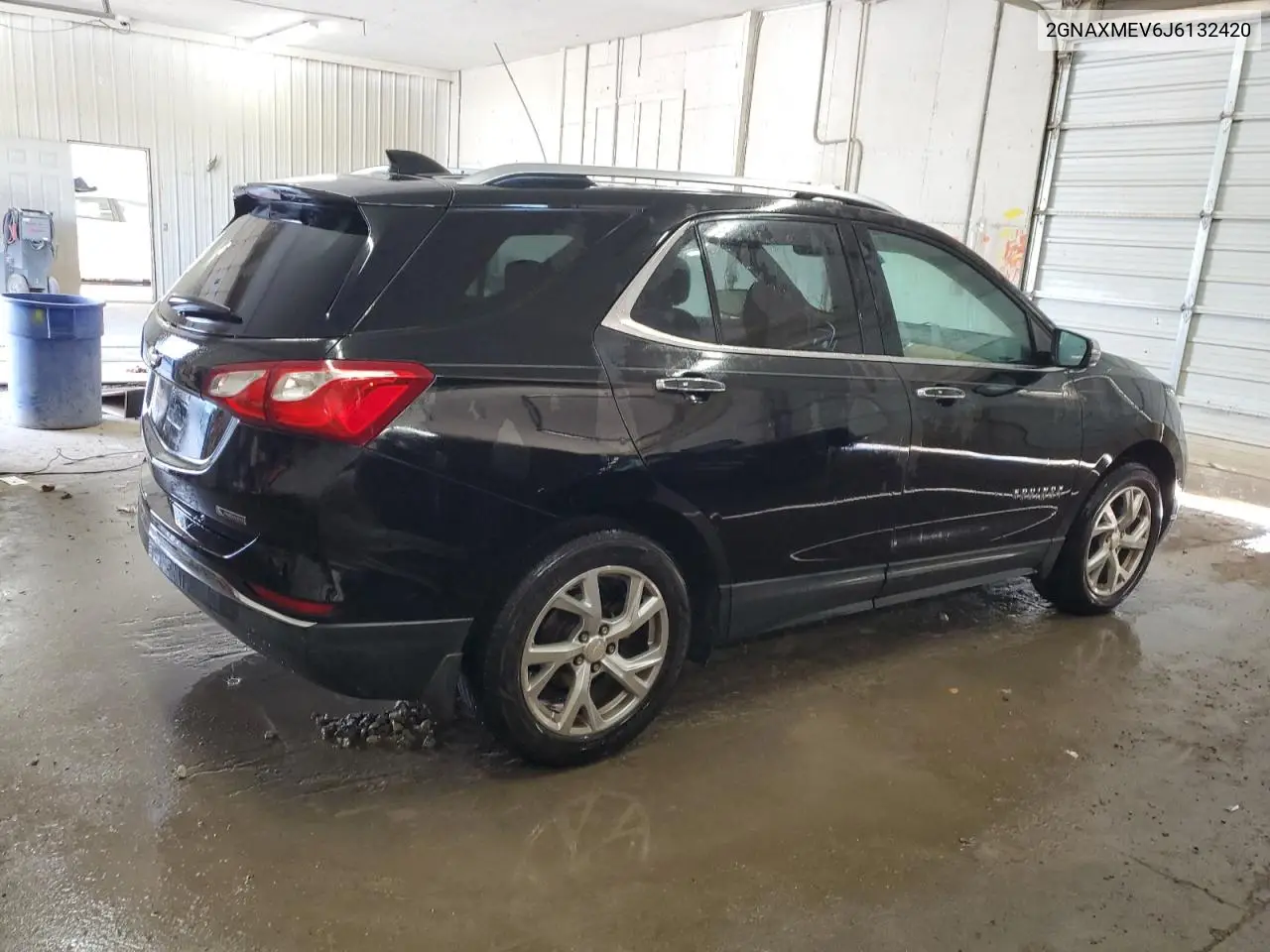 2GNAXMEV6J6132420 2018 Chevrolet Equinox Premier