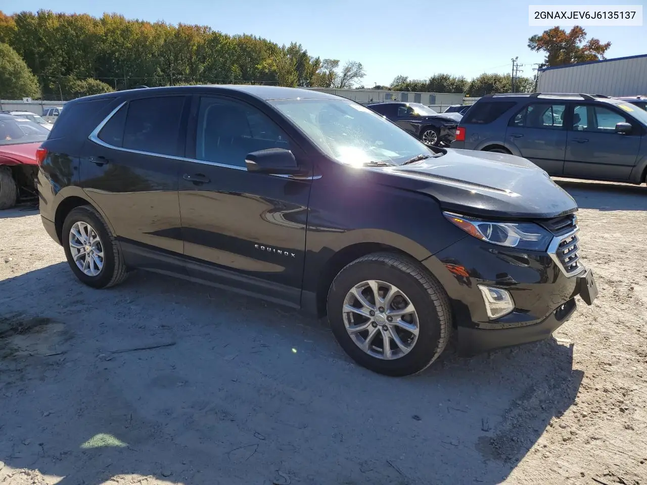 2GNAXJEV6J6135137 2018 Chevrolet Equinox Lt