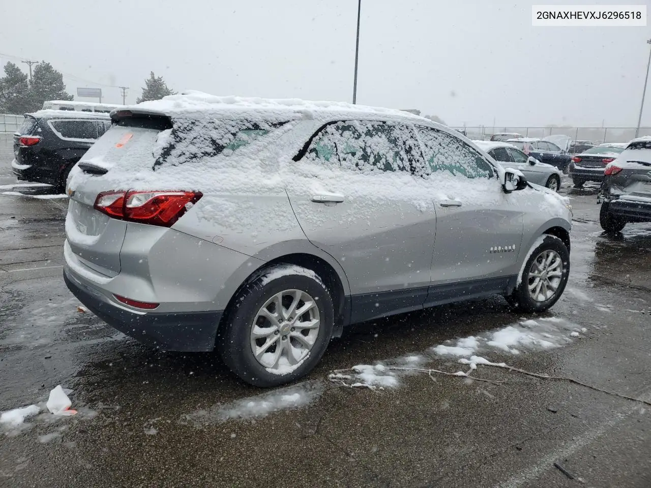 2GNAXHEVXJ6296518 2018 Chevrolet Equinox Ls