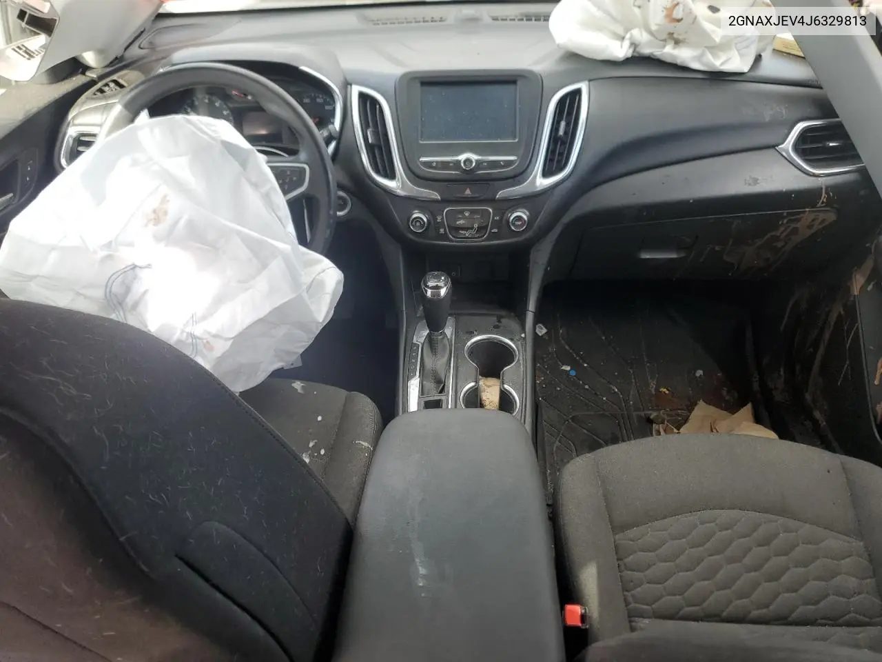 2GNAXJEV4J6329813 2018 Chevrolet Equinox Lt