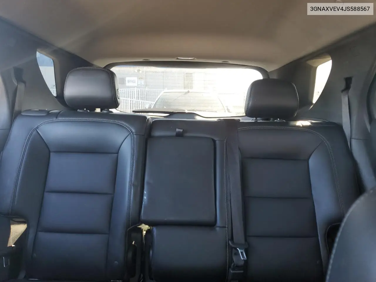 3GNAXVEV4JS588567 2018 Chevrolet Equinox Premier