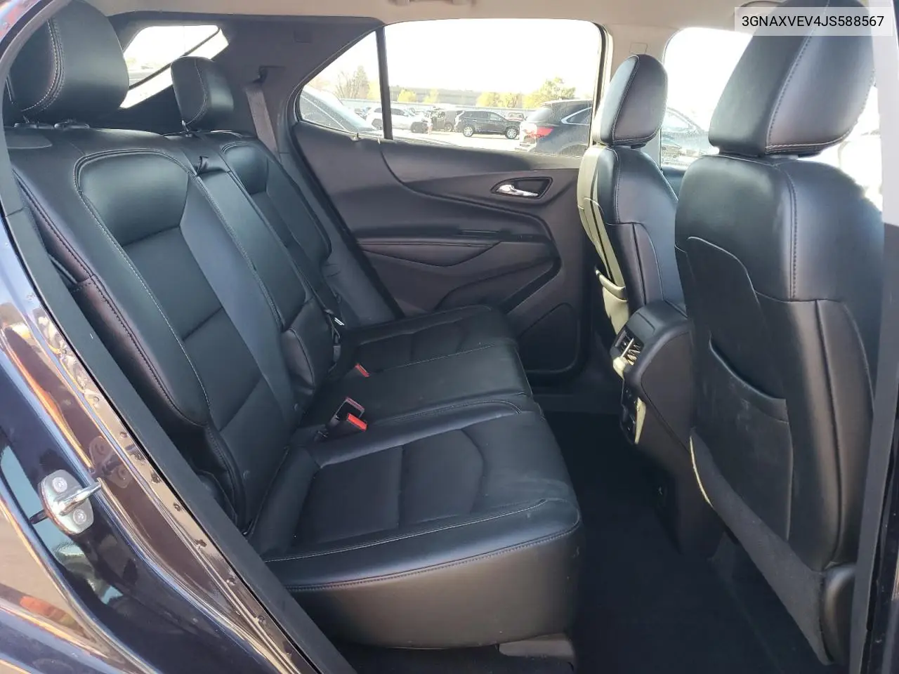 3GNAXVEV4JS588567 2018 Chevrolet Equinox Premier