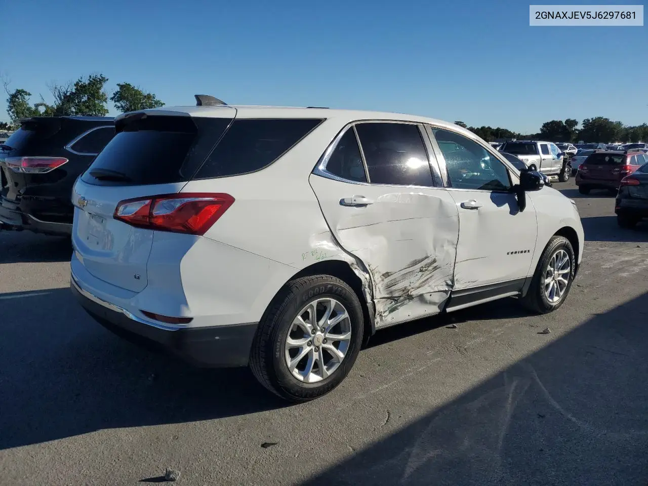 2GNAXJEV5J6297681 2018 Chevrolet Equinox Lt
