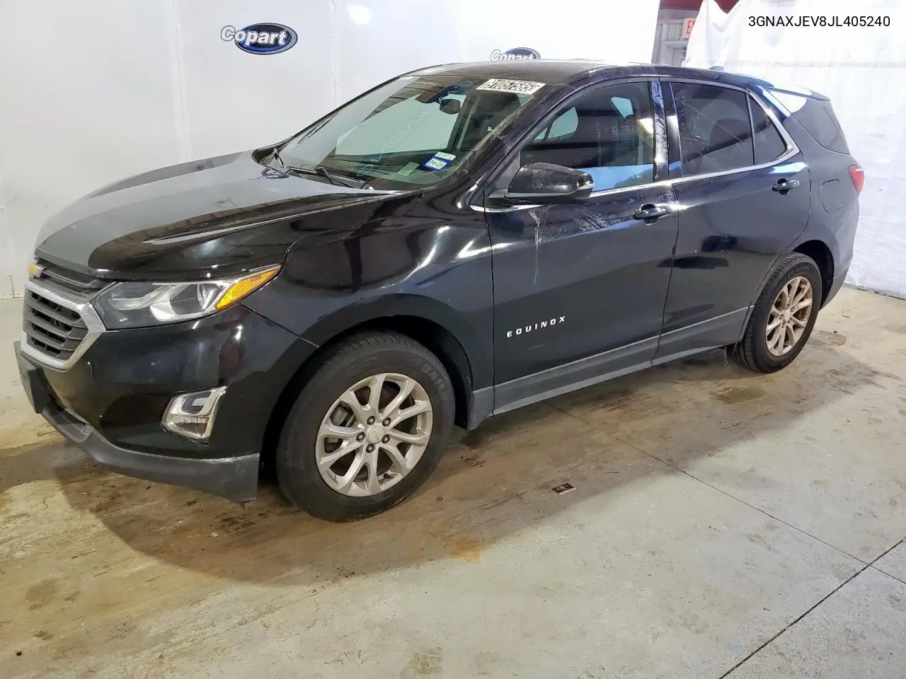 3GNAXJEV8JL405240 2018 Chevrolet Equinox Lt