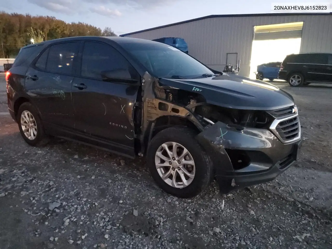 2GNAXHEV8J6152823 2018 Chevrolet Equinox Ls