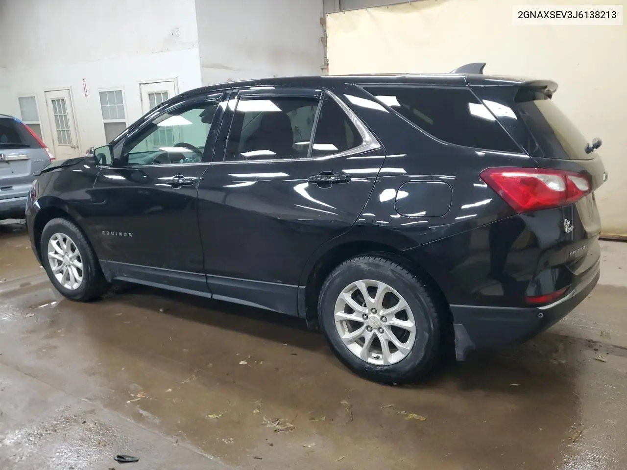 2GNAXSEV3J6138213 2018 Chevrolet Equinox Lt