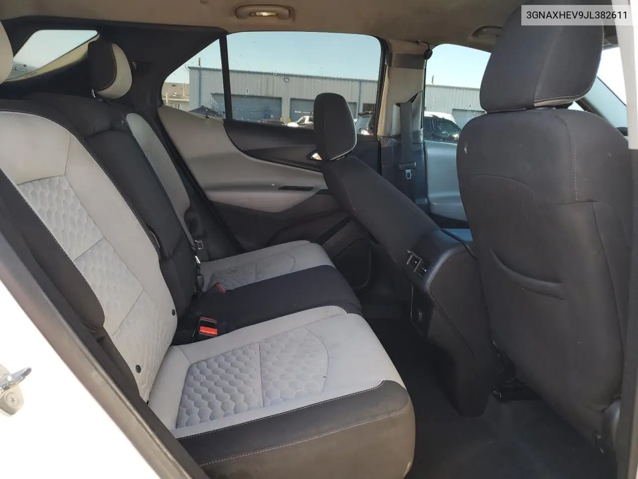 3GNAXHEV9JL382611 2018 Chevrolet Equinox Ls