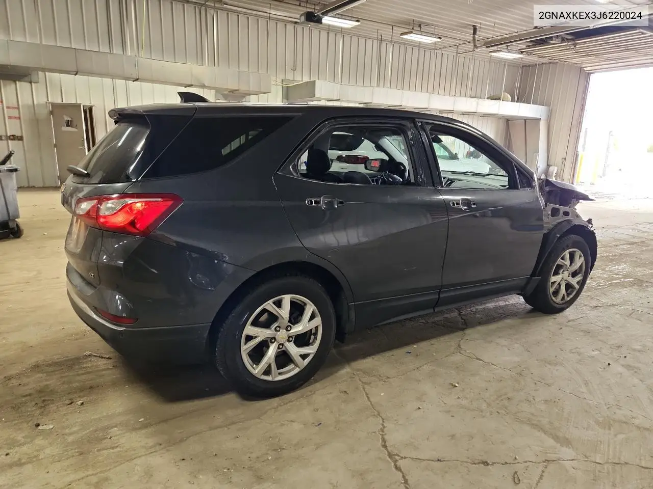 2GNAXKEX3J6220024 2018 Chevrolet Equinox Lt