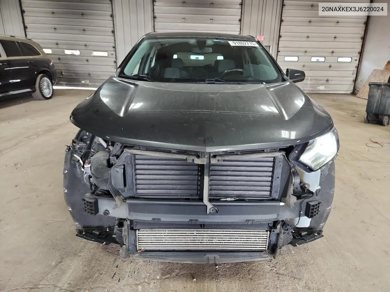2GNAXKEX3J6220024 2018 Chevrolet Equinox Lt