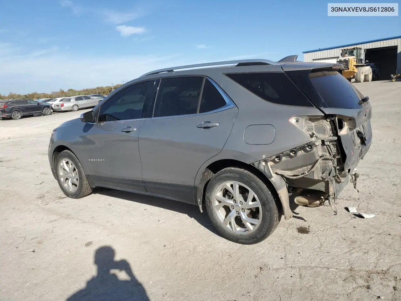 3GNAXVEV8JS612806 2018 Chevrolet Equinox Premier