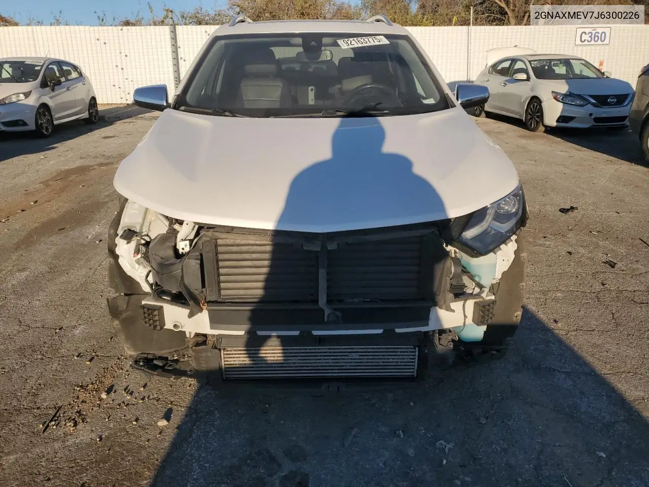 2GNAXMEV7J6300226 2018 Chevrolet Equinox Premier