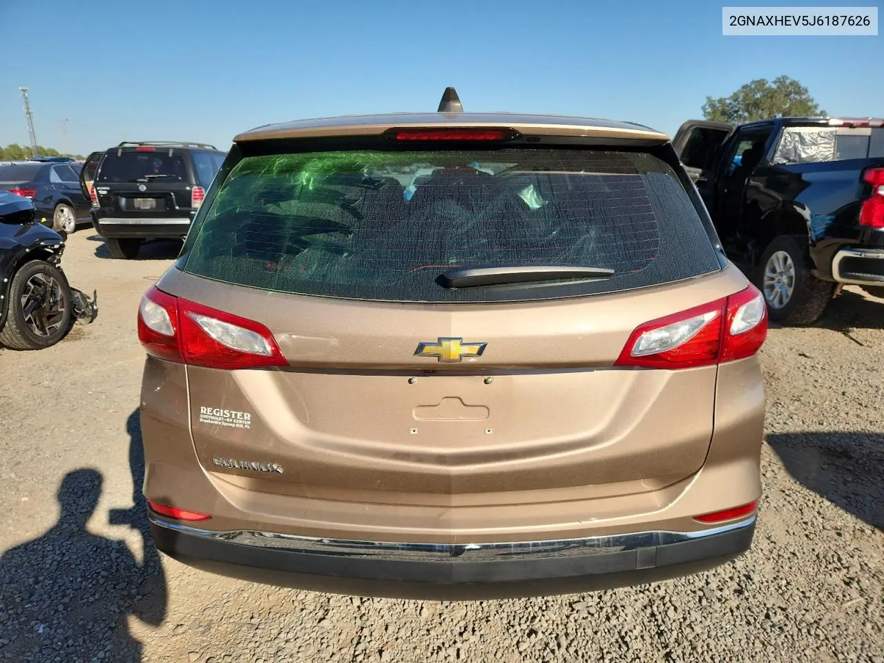 2GNAXHEV5J6187626 2018 Chevrolet Equinox Ls
