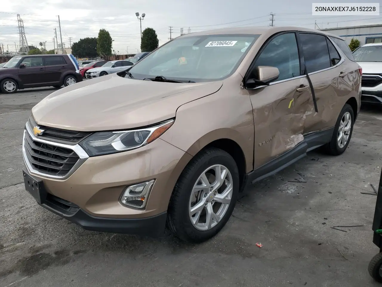 2GNAXKEX7J6152228 2018 Chevrolet Equinox Lt