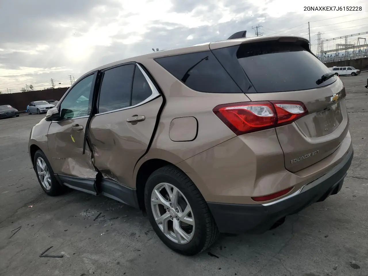 2GNAXKEX7J6152228 2018 Chevrolet Equinox Lt