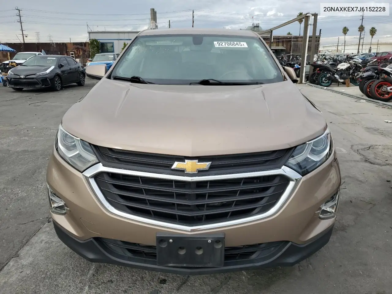 2GNAXKEX7J6152228 2018 Chevrolet Equinox Lt