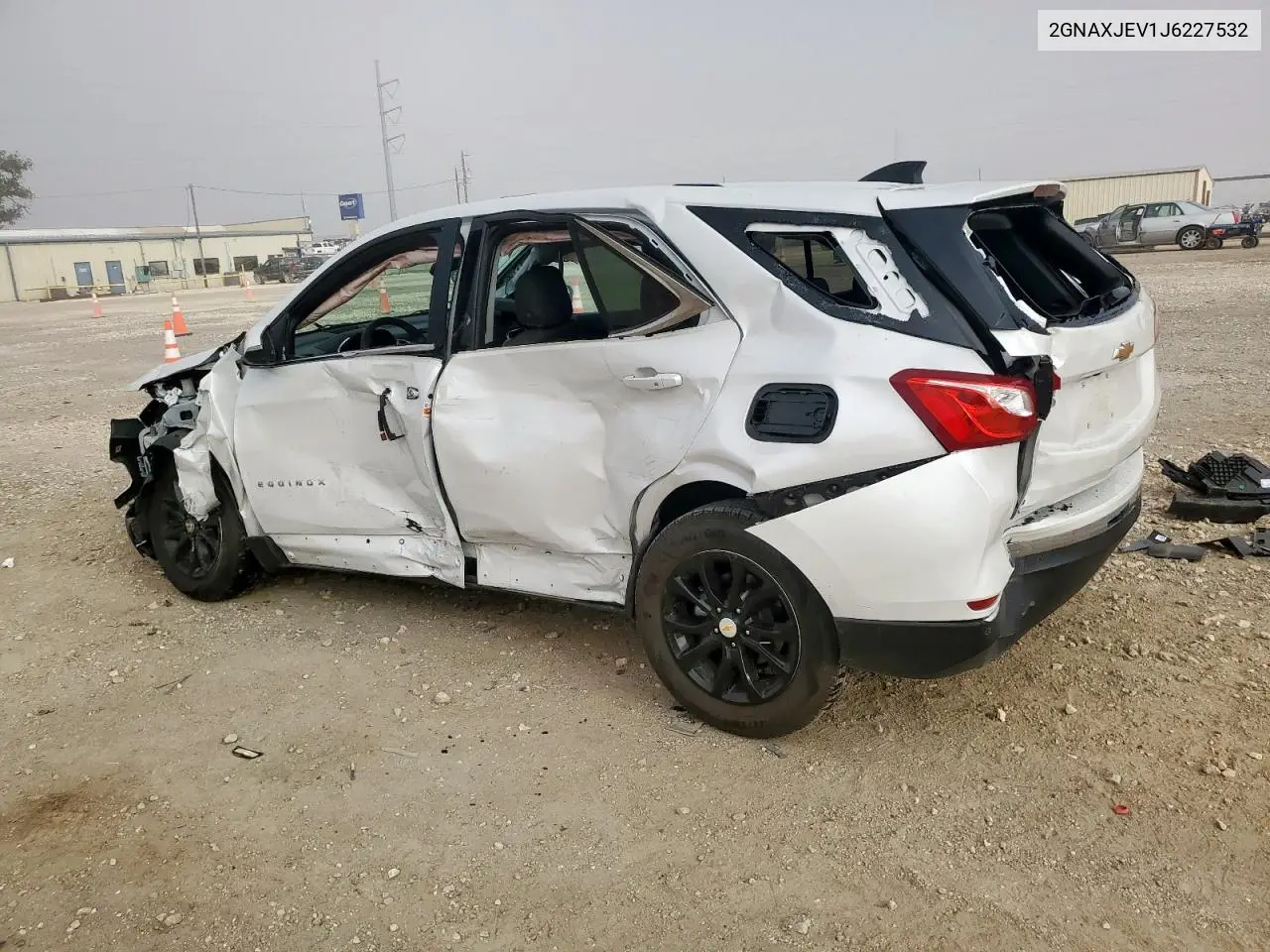 2GNAXJEV1J6227532 2018 Chevrolet Equinox Lt