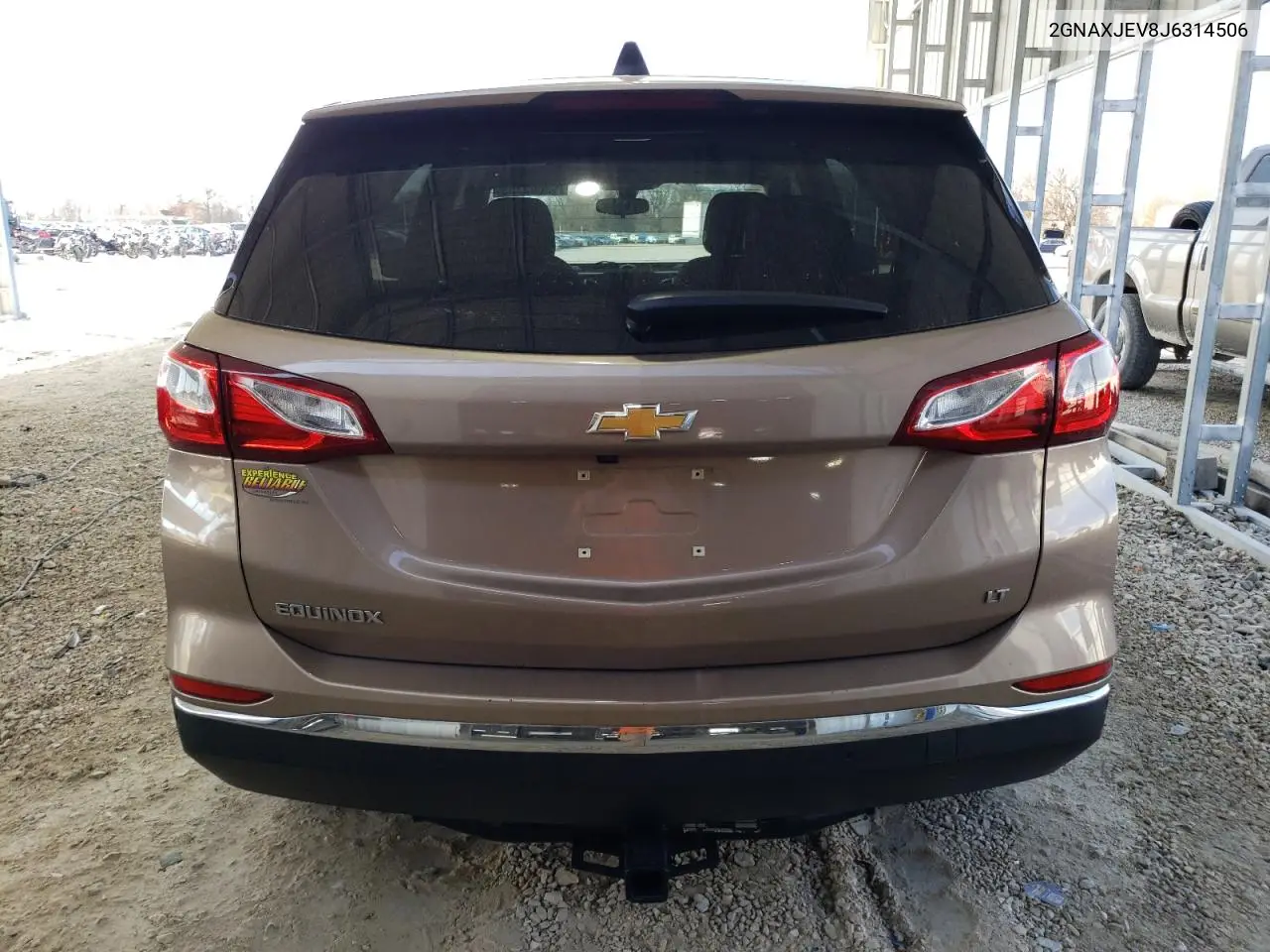 2GNAXJEV8J6314506 2018 Chevrolet Equinox Lt