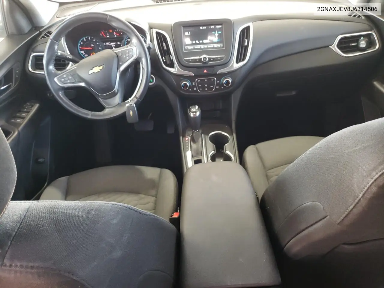 2GNAXJEV8J6314506 2018 Chevrolet Equinox Lt
