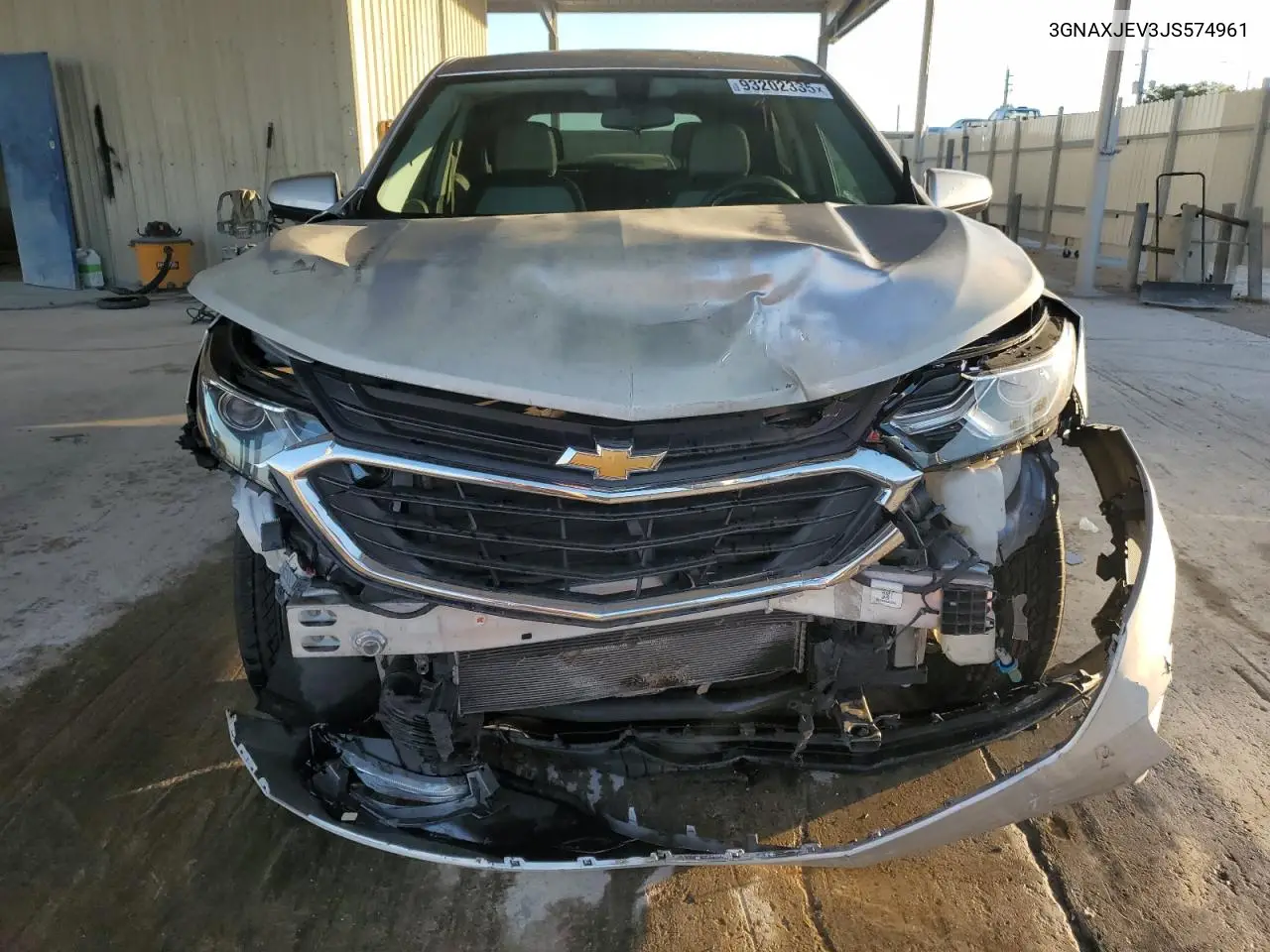 3GNAXJEV3JS574961 2018 Chevrolet Equinox Lt