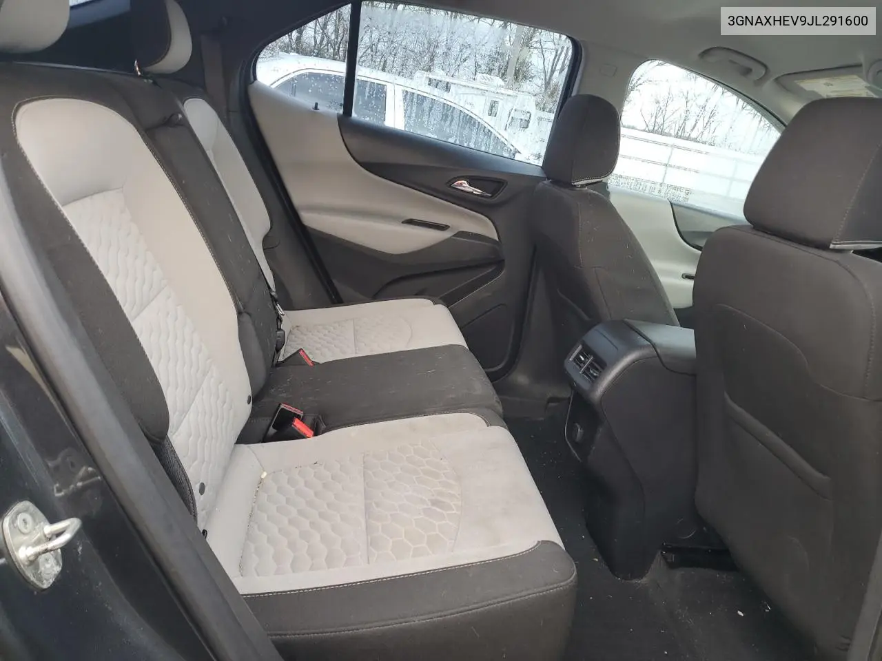 3GNAXHEV9JL291600 2018 Chevrolet Equinox Ls