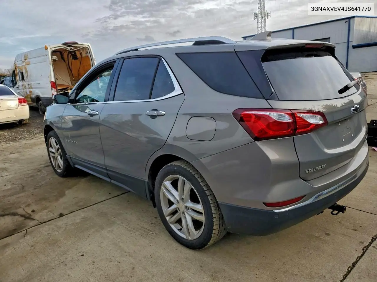 3GNAXVEV4JS641770 2018 Chevrolet Equinox Premier