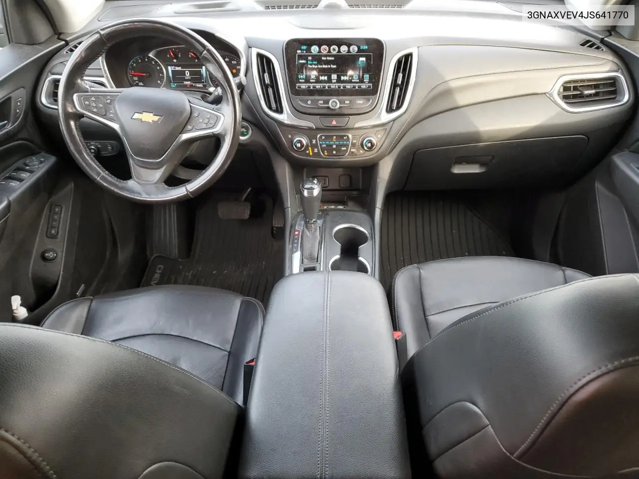 3GNAXVEV4JS641770 2018 Chevrolet Equinox Premier