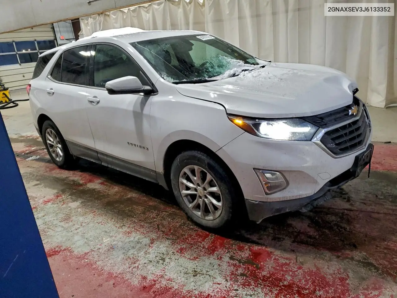 2GNAXSEV3J6133352 2018 Chevrolet Equinox Lt
