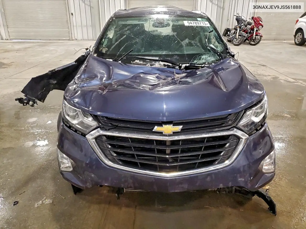 3GNAXJEV9JS561888 2018 Chevrolet Equinox Lt