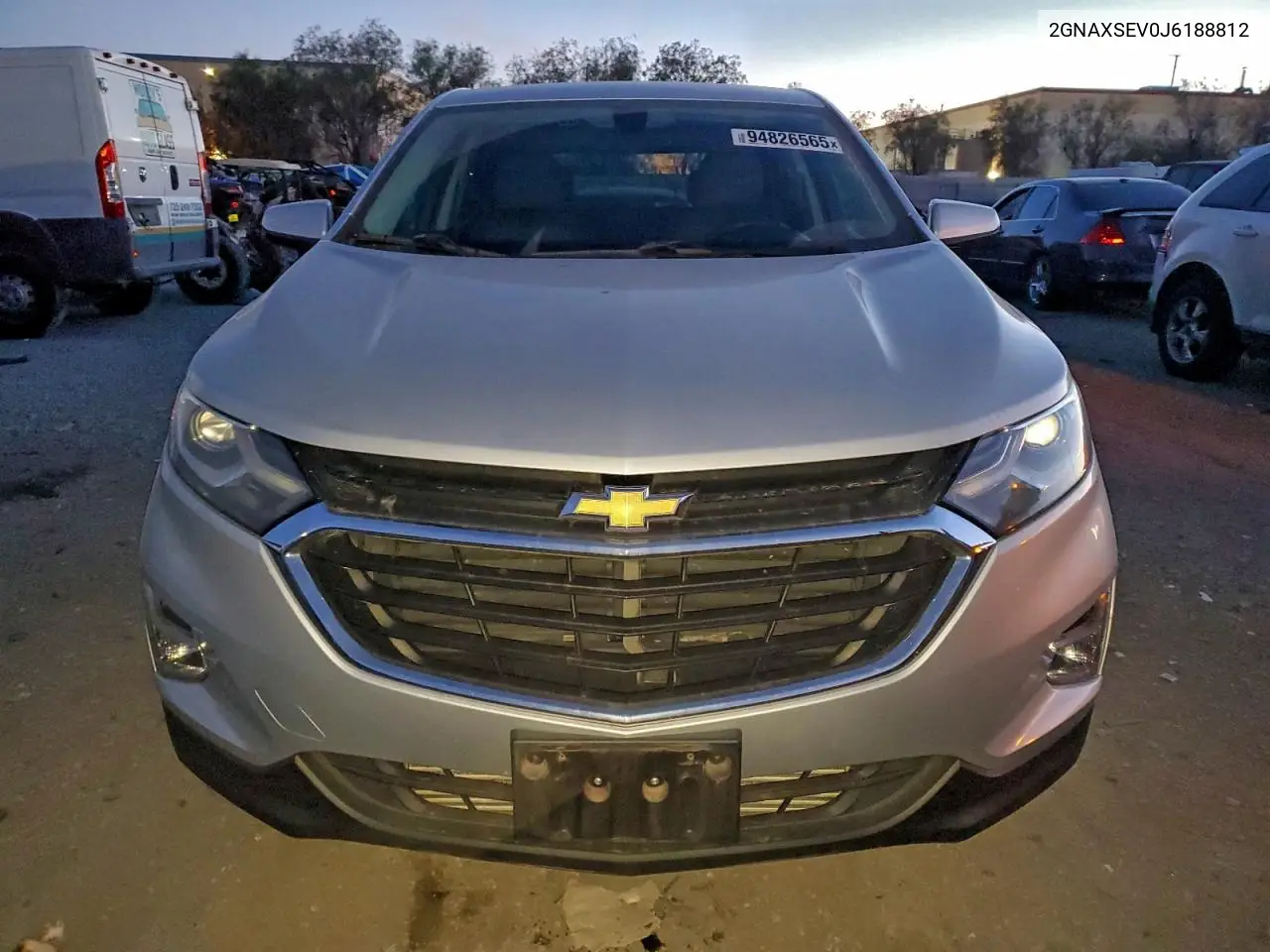 2GNAXSEV0J6188812 2018 Chevrolet Equinox Lt