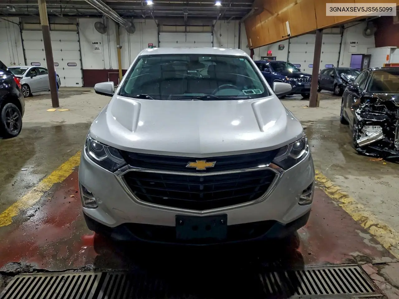 3GNAXSEV5JS565099 2018 Chevrolet Equinox Lt