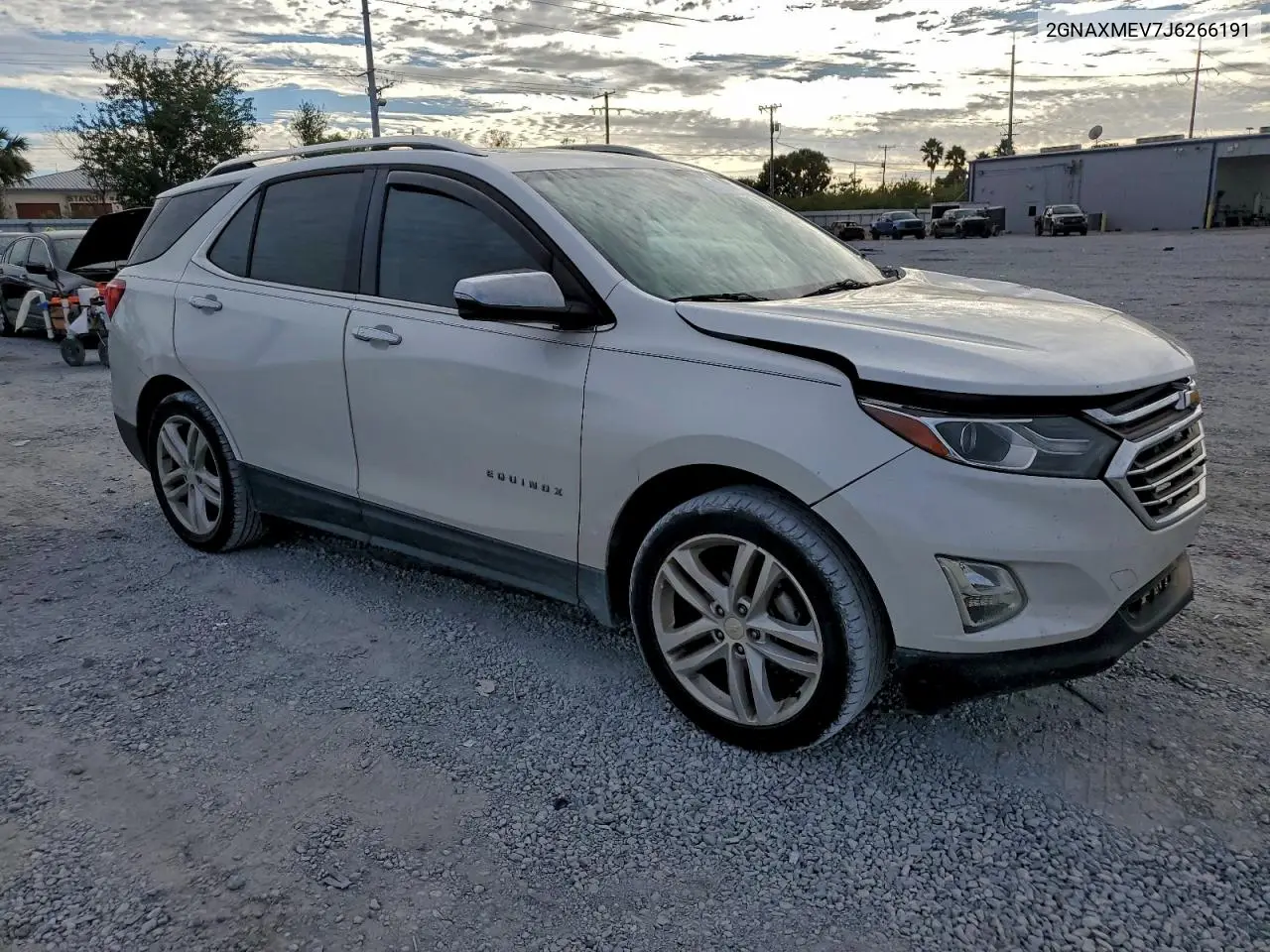 2GNAXMEV7J6266191 2018 Chevrolet Equinox Premier