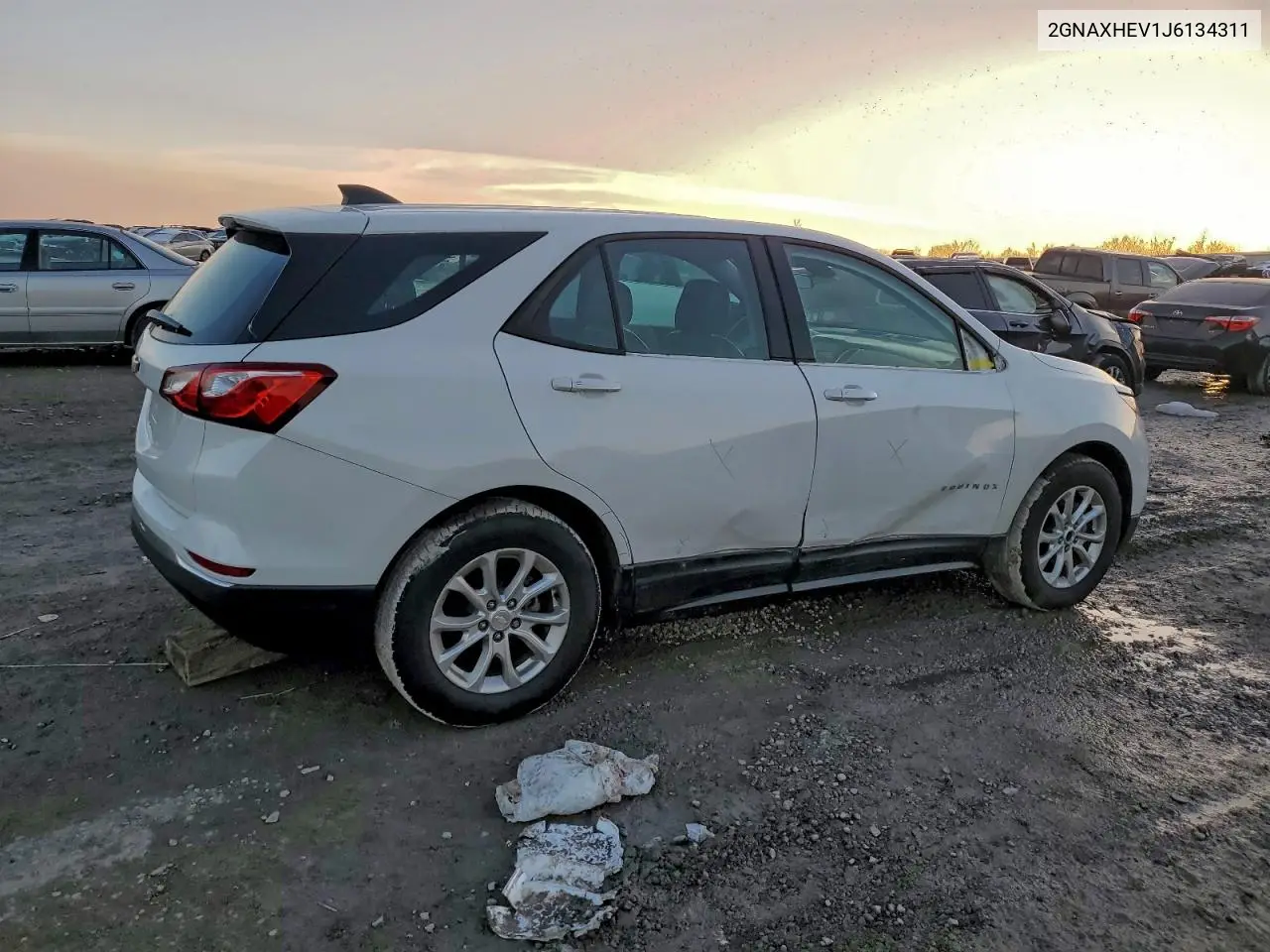 2GNAXHEV1J6134311 2018 Chevrolet Equinox Ls