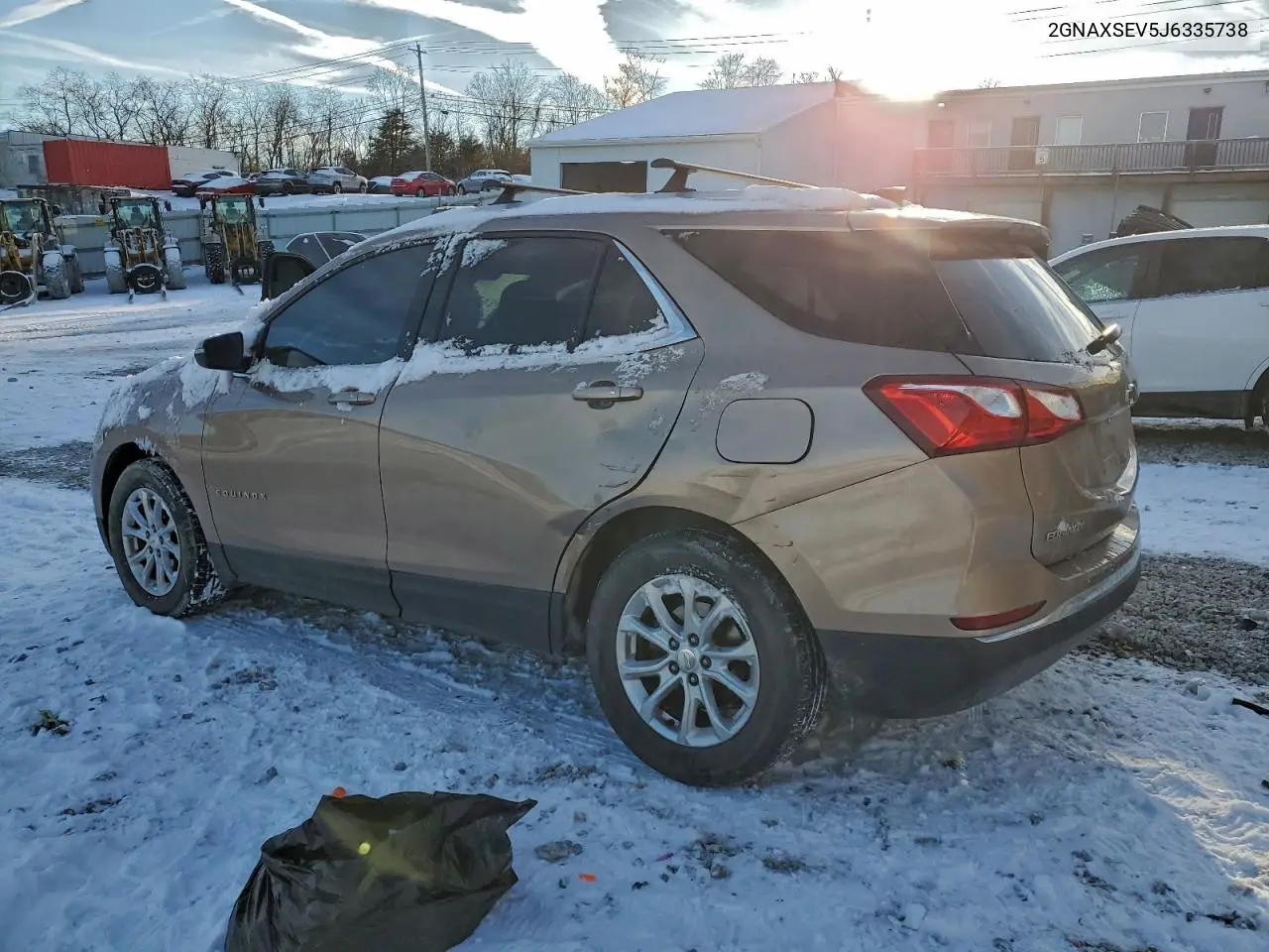 2GNAXSEV5J6335738 2018 Chevrolet Equinox Lt