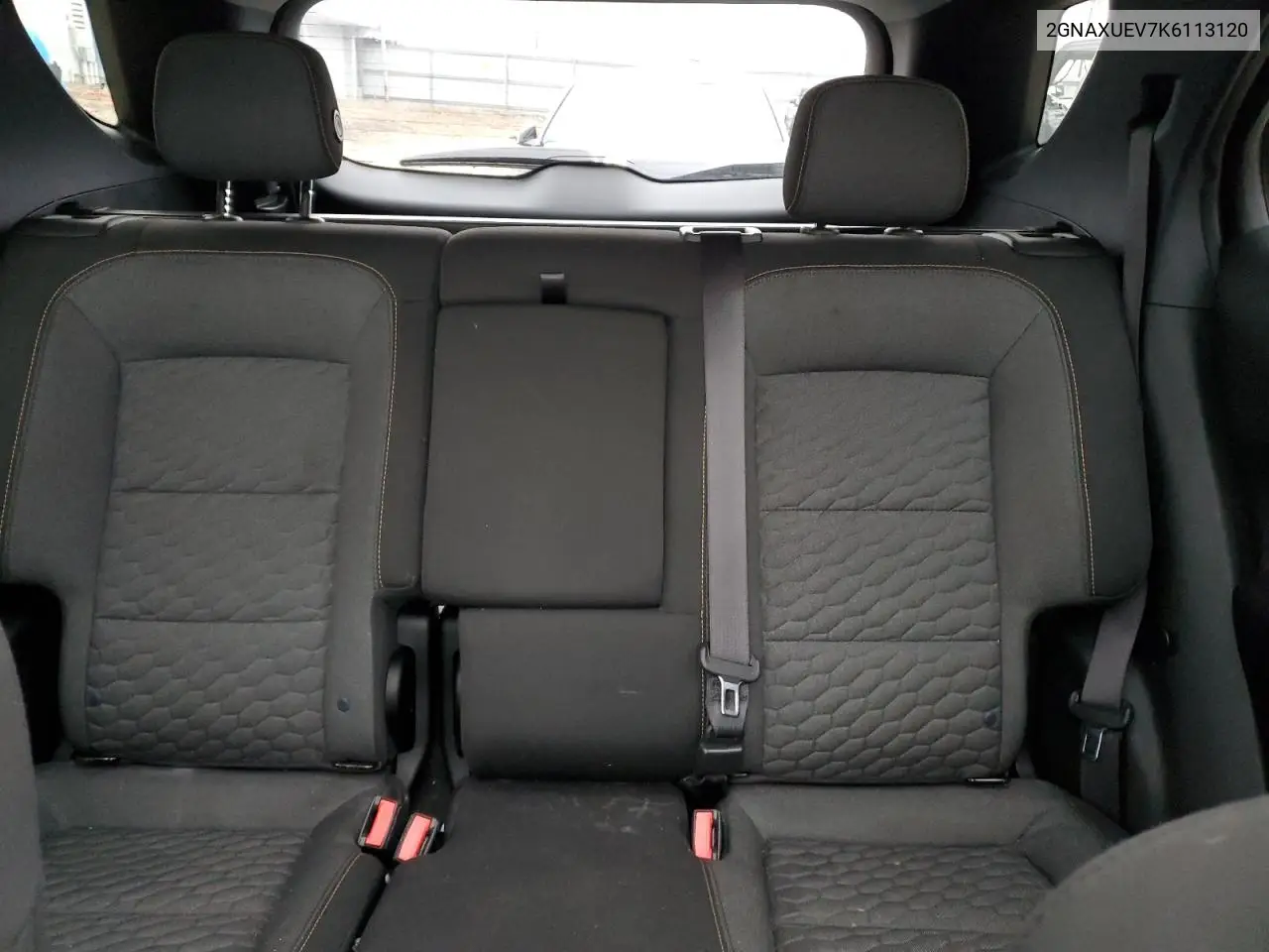 2GNAXUEV7K6113120 2019 Chevrolet Equinox Lt