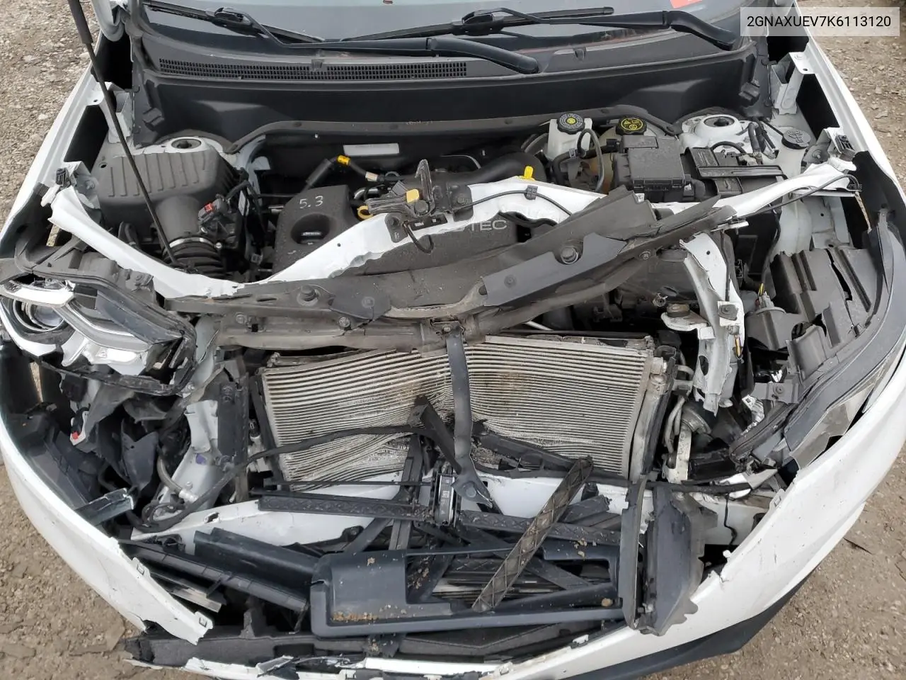 2GNAXUEV7K6113120 2019 Chevrolet Equinox Lt