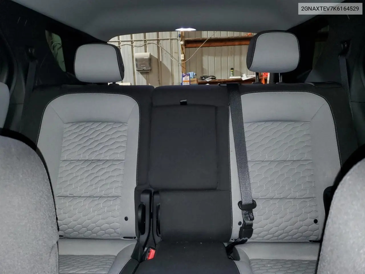 2GNAXTEV7K6164529 2019 Chevrolet Equinox Lt