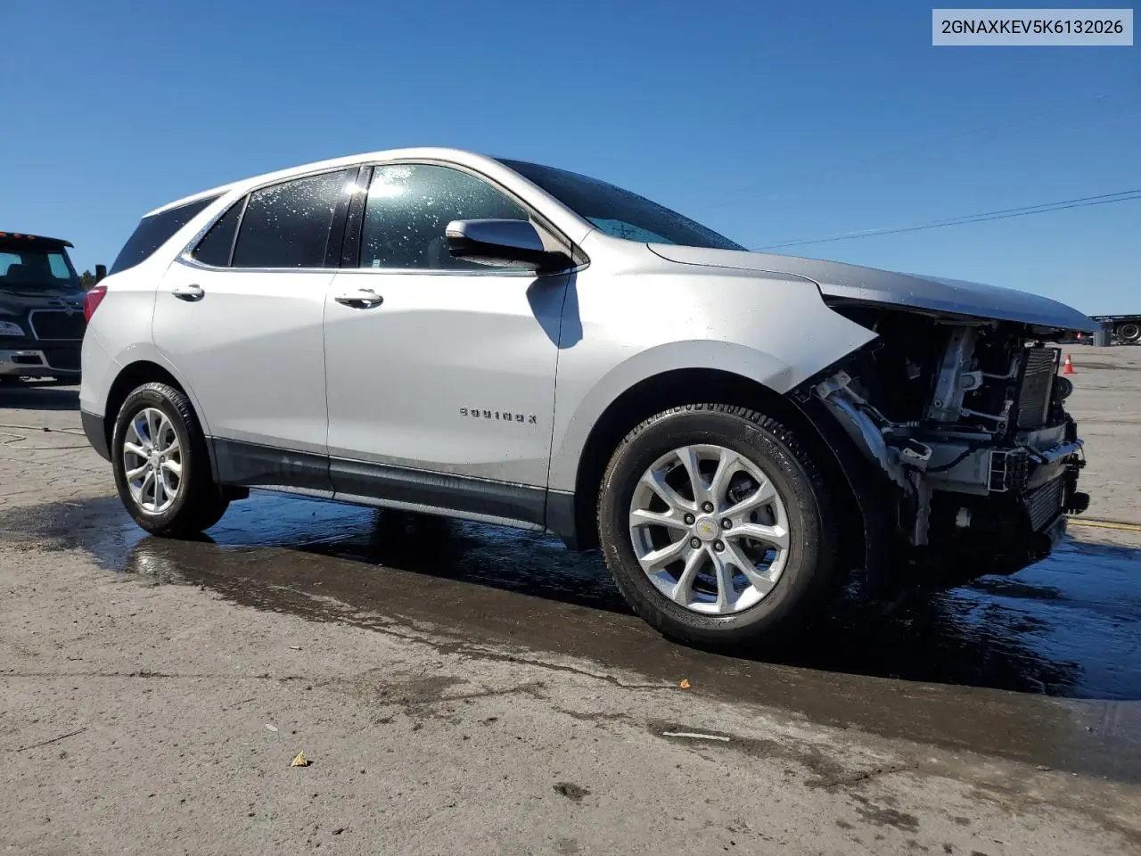 2GNAXKEV5K6132026 2019 Chevrolet Equinox Lt