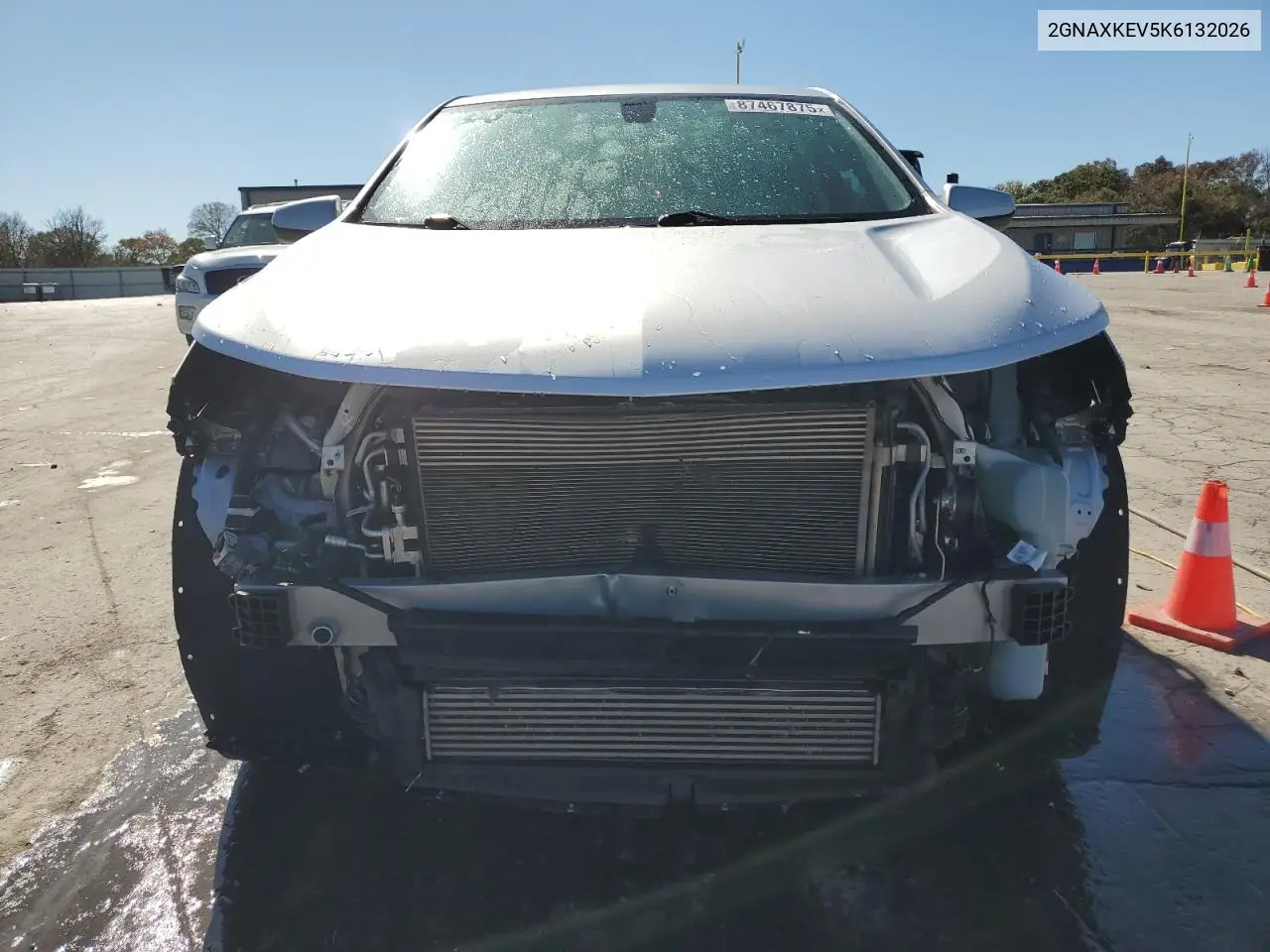 2GNAXKEV5K6132026 2019 Chevrolet Equinox Lt