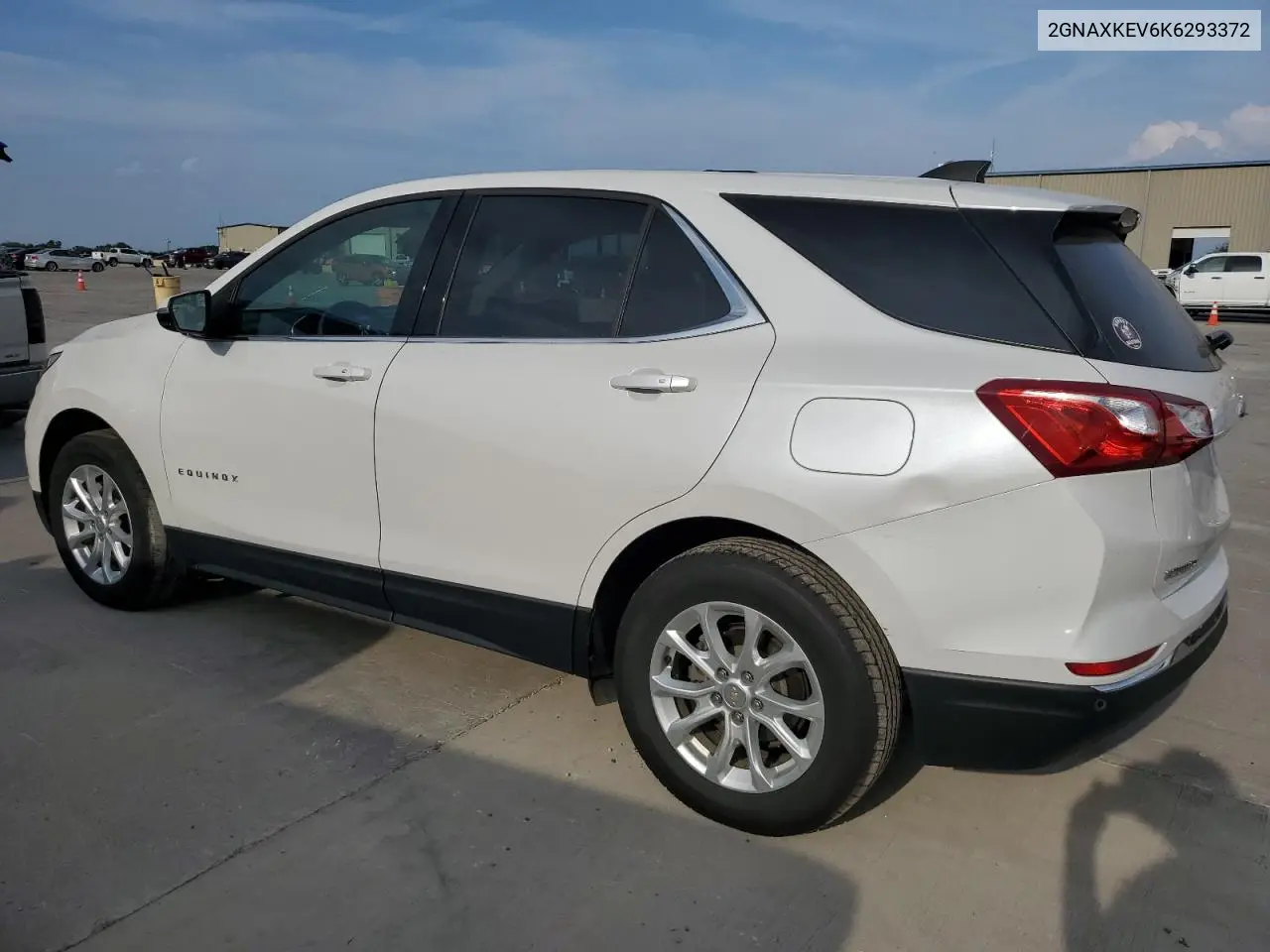 2GNAXKEV6K6293372 2019 Chevrolet Equinox Lt
