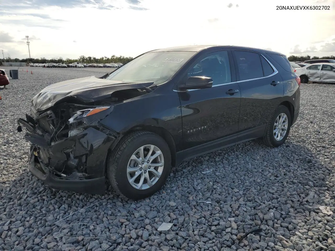 2GNAXUEVXK6302702 2019 Chevrolet Equinox Lt