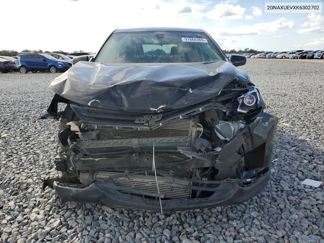 2GNAXUEVXK6302702 2019 Chevrolet Equinox Lt