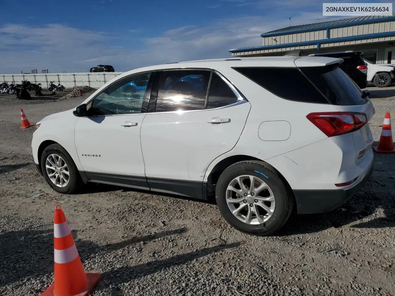 2GNAXKEV1K6256634 2019 Chevrolet Equinox Lt