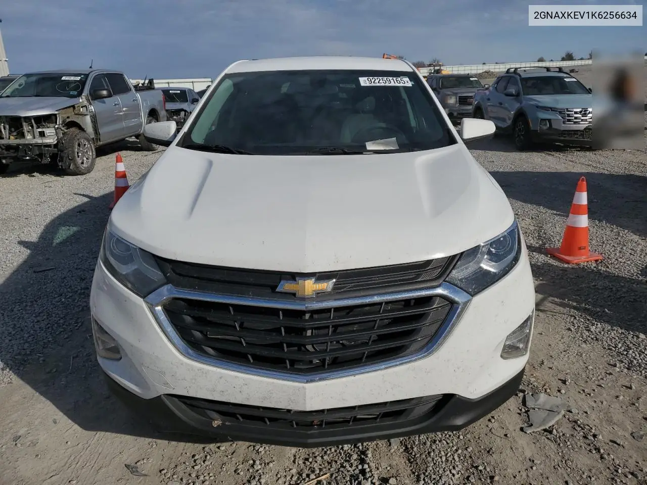 2GNAXKEV1K6256634 2019 Chevrolet Equinox Lt